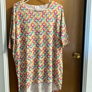 LuLaRoe Red and Pink Tunic Top with Geometric Pattern